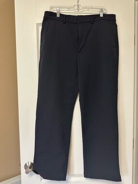 Under Armour Black Men's Dress Pants - Straight Fit